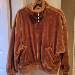Ugg Laken Jacket in Camel (Medium)